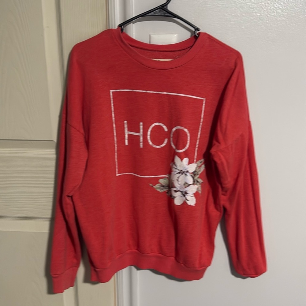 Women’s Hollister Sweatshirt